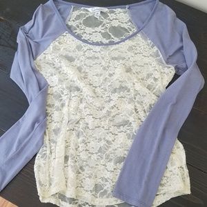 Lace Baseball-Style Quarter Length Top